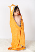 Load image into Gallery viewer, Luxury Hooded Fox Towel & Face Cloth Set